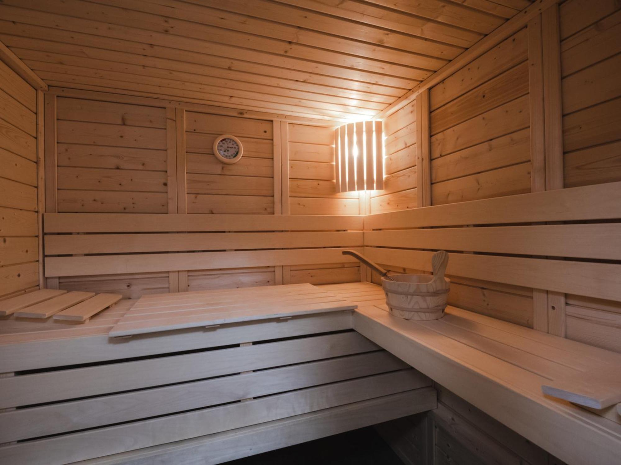 Moderne Avec Sauna, Balcon Et Parking A - Fr-1-343-246 *